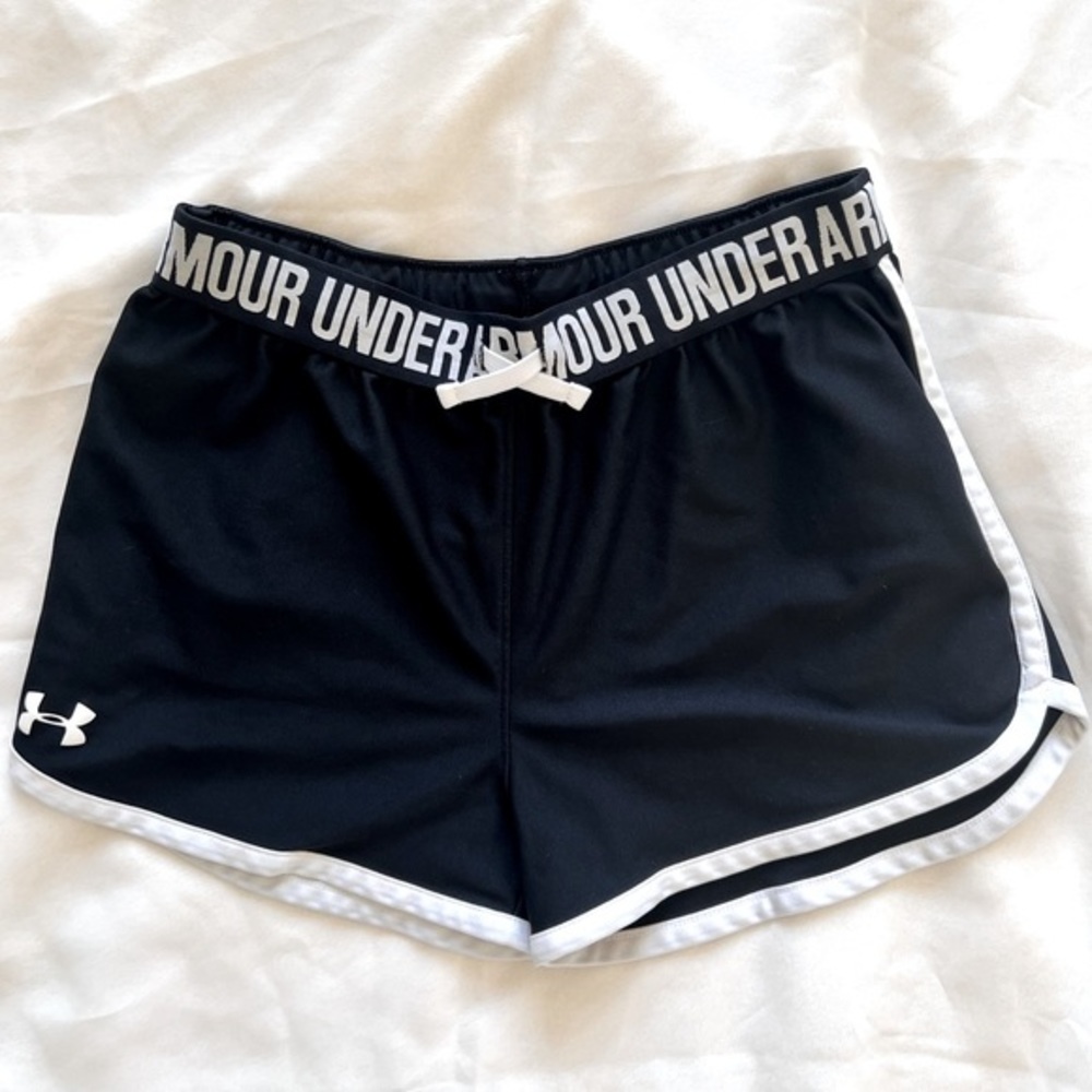 Under Armour Shorts - YXL